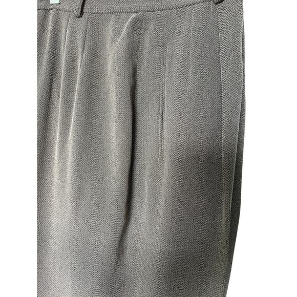 Chaus Excellent Condition Women’s Gray
Pants Suit Size 10 - Picture 8 of 11